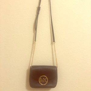 Small cross body bag